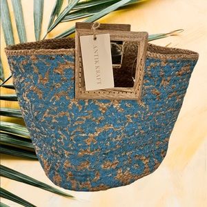Antik Kraft JUTE TOTE with wooden handles NWT